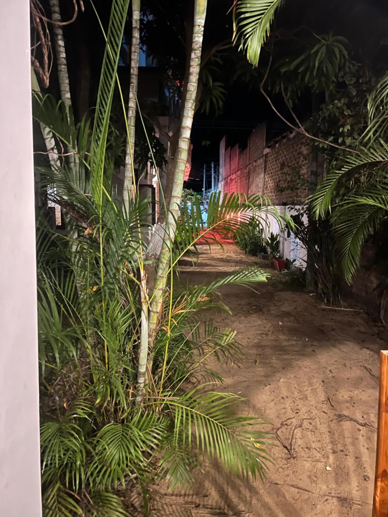 Hotel Moxy Bay Arugambay Arugam Bay Exterior foto